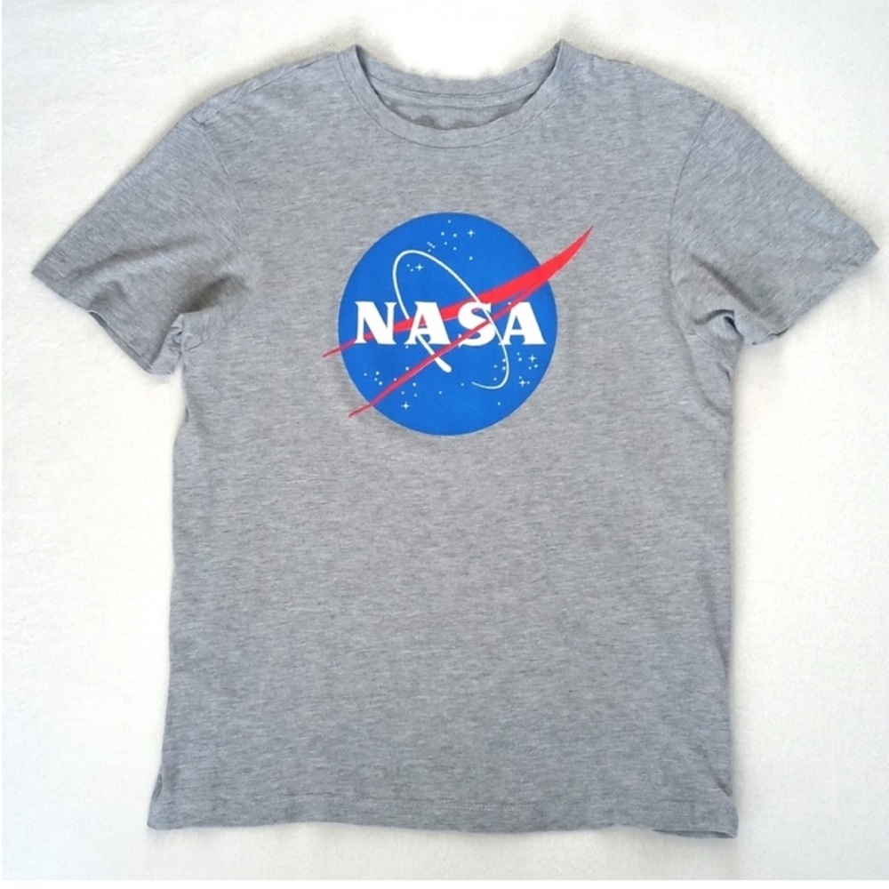 NASA Grey Short Sleeve Graphic T-Shirt Tee Shirt Unisex Men’s or Women’s Size S